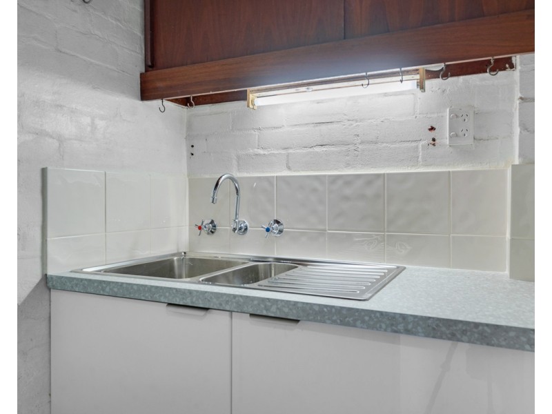 8/24 Thoroughgood Street, Burswood WA 6100