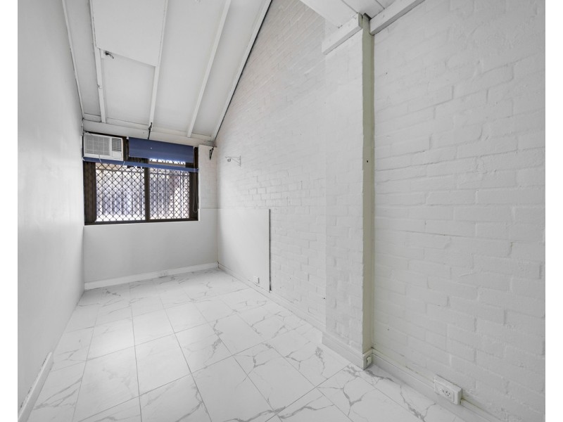 8/24 Thoroughgood Street, Burswood WA 6100