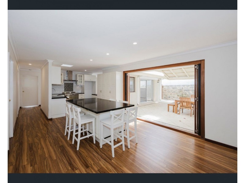 32 FRIGATE Crescent, Yanchep WA 6035