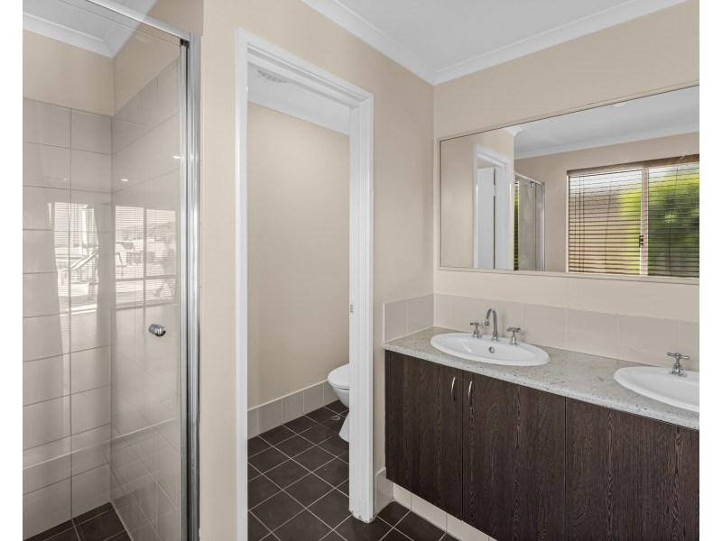 25 Braemount Rd., Darch WA 6065