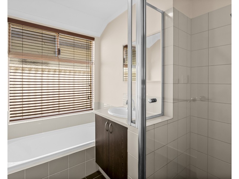 25 Braemount Rd., Darch WA 6065