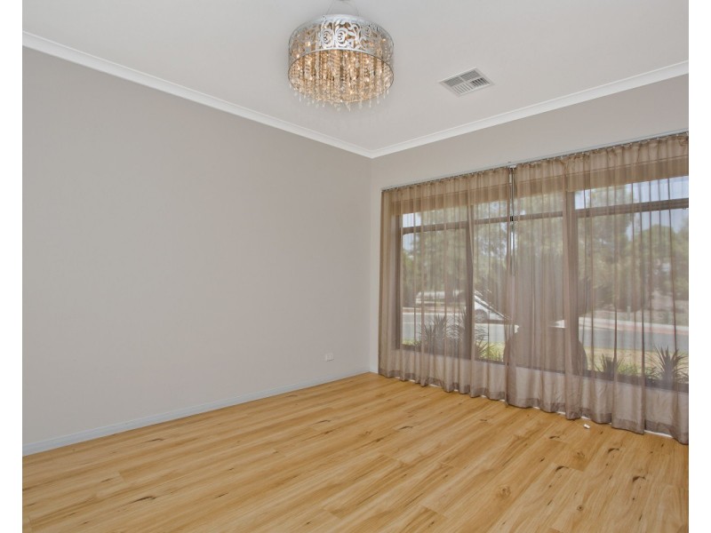 19 Isabella Loop, Landsdale WA 6065