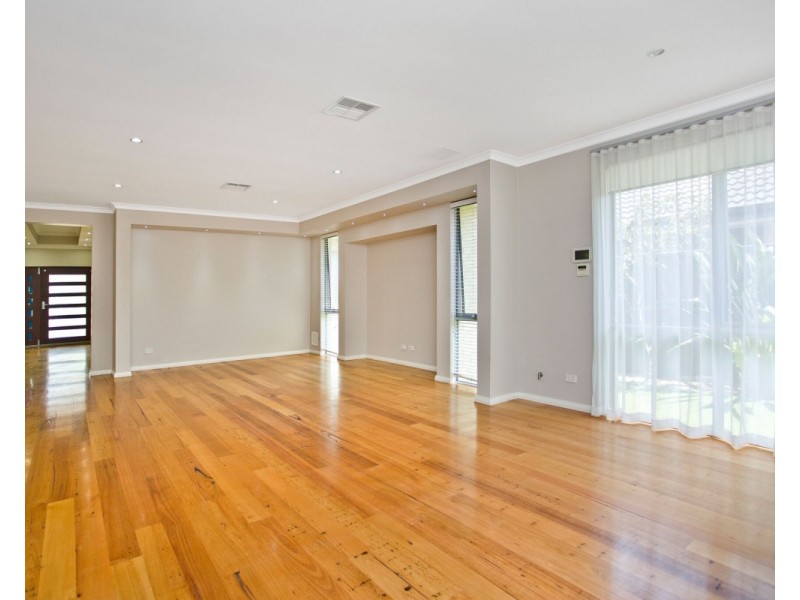 19 Isabella Loop, Landsdale WA 6065