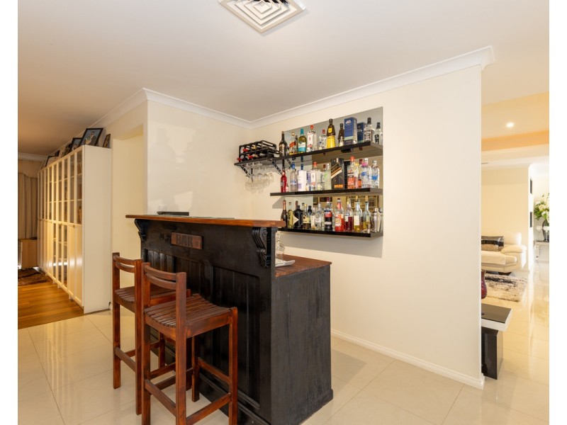 4 Massenger Street, Madeley WA 6065