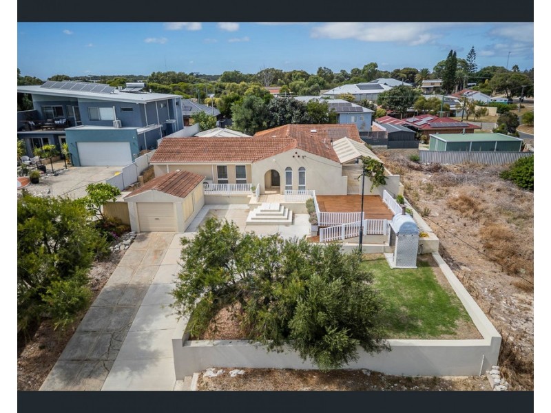 32 FRIGATE Crescent, Yanchep WA 6035