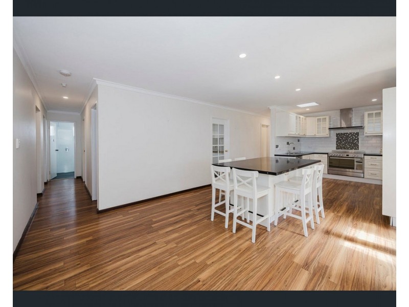 32 FRIGATE Crescent, Yanchep WA 6035