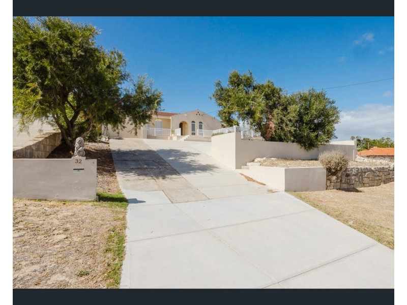 32 FRIGATE Crescent, Yanchep WA 6035