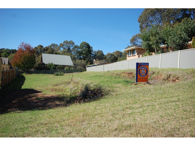 4A Burgess Street, Armidale NSW 2350