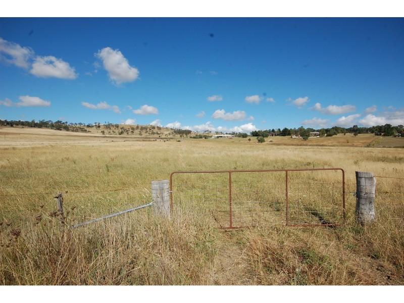 501 Boorolong Road, Armidale NSW 2350