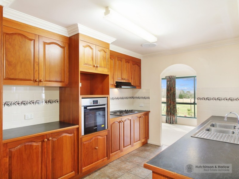 137 Long Swamp Road, Armidale NSW 2350