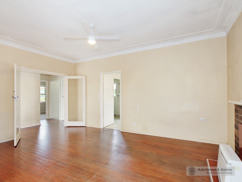 18 Douglas Street, Armidale NSW 2350