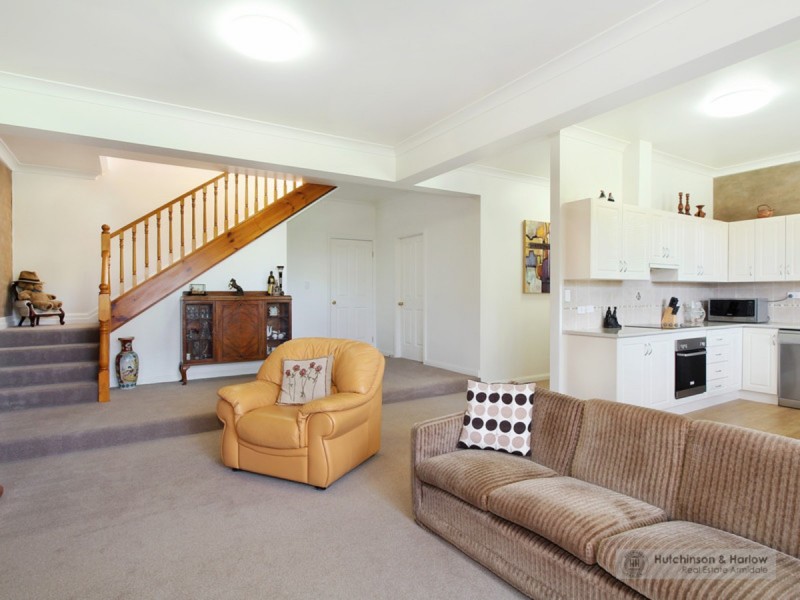 2 Everett Street, Uralla NSW 2358