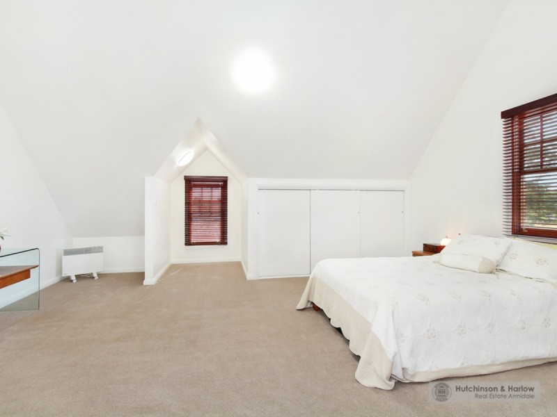 2 Everett Street, Uralla NSW 2358