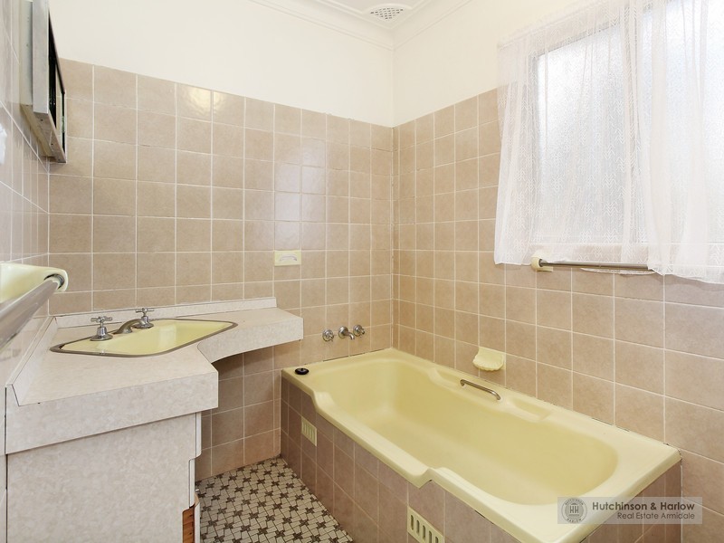 12 Bellevue Road, Armidale NSW 2350