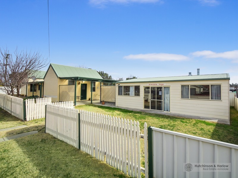 100 Golgotha Street, Armidale NSW 2350
