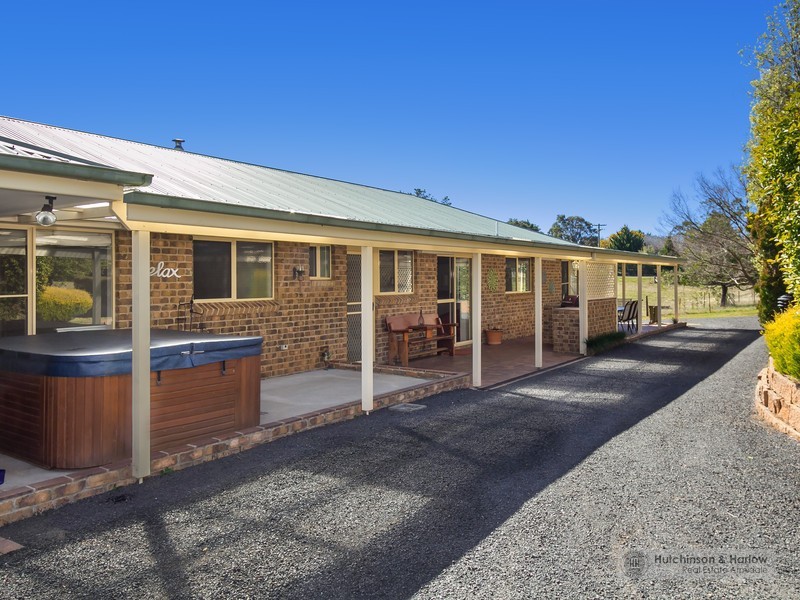 4 Westview Road, Armidale NSW 2350