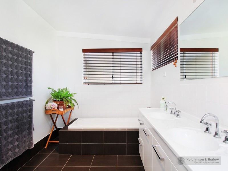169 Pine Forest Road, Armidale NSW 2350