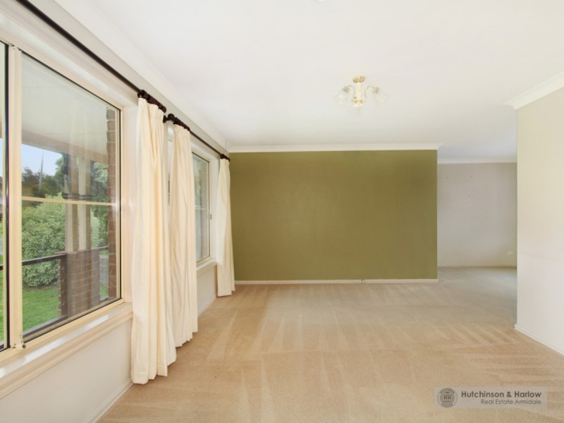 15 Rosecommon Avenue, Armidale NSW 2350