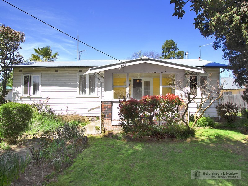 90 Mann Street, Armidale NSW 2350