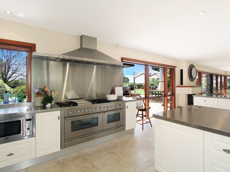 24 Sattlers Road, Armidale NSW 2350