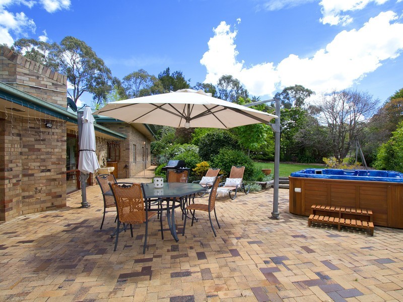 24 Sattlers Road, Armidale NSW 2350