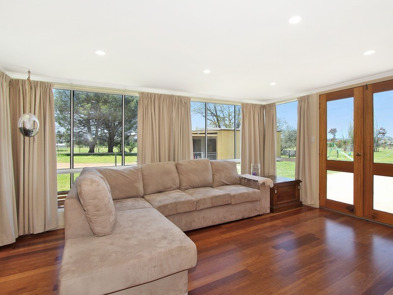 41 Pinegrove Road, Armidale NSW 2350