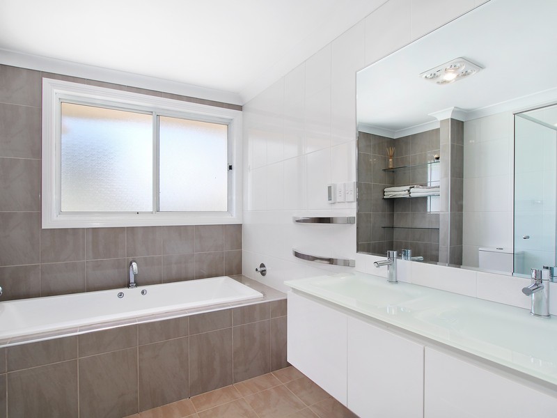 41 Pinegrove Road, Armidale NSW 2350