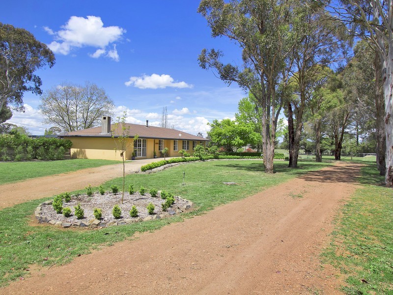 41 Pinegrove Road, Armidale NSW 2350