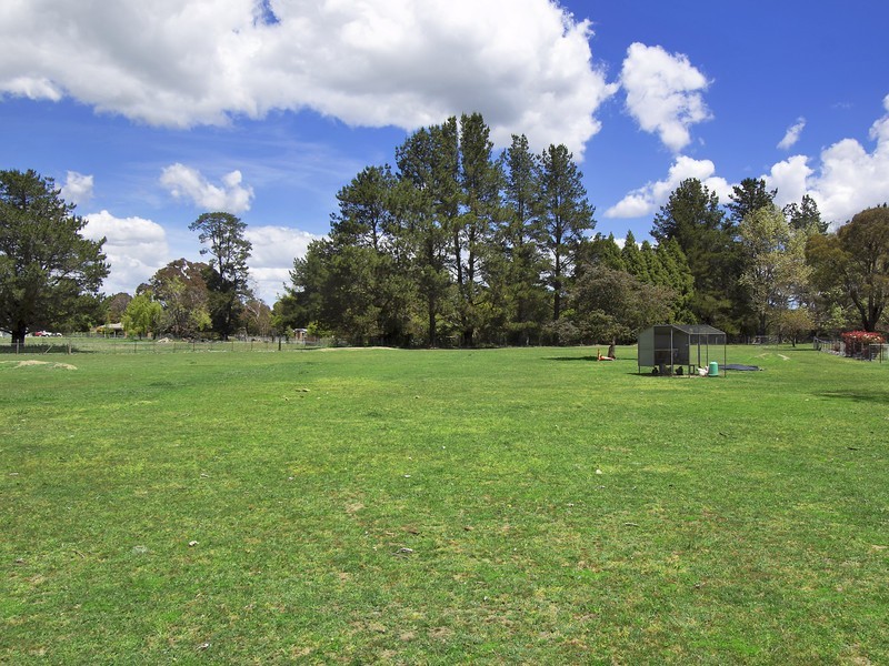 41 Pinegrove Road, Armidale NSW 2350