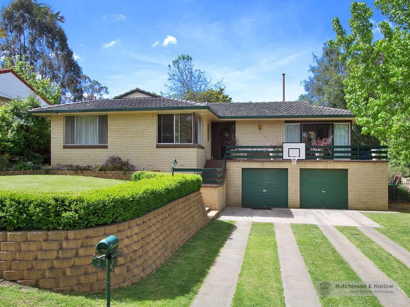 3 Yallambee Avenue, Armidale NSW 2350