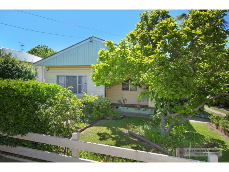 9 Marsh Street, Armidale NSW 2350