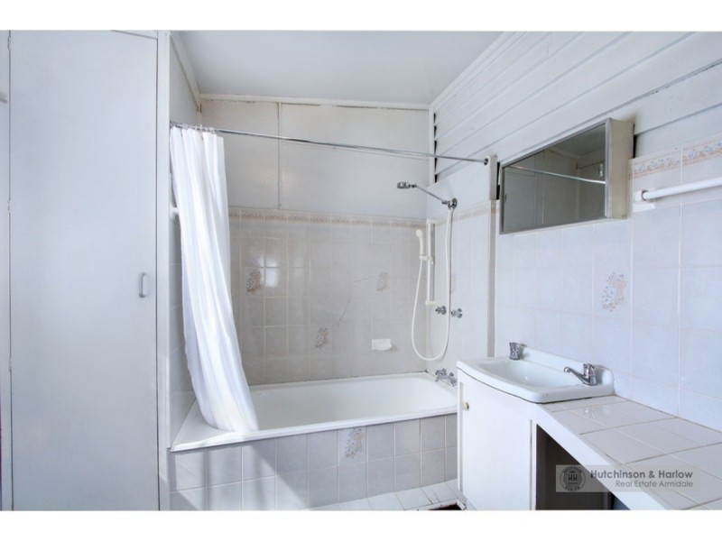 9 Marsh Street, Armidale NSW 2350