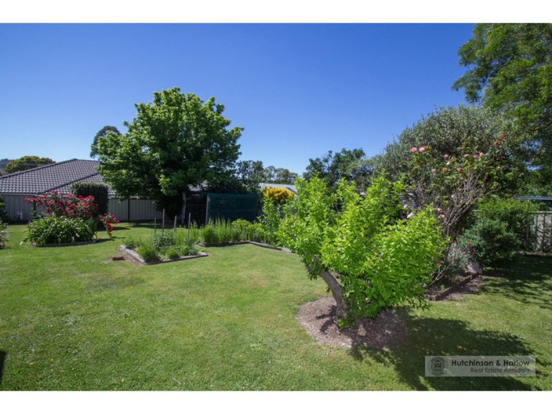 9 Marsh Street, Armidale NSW 2350