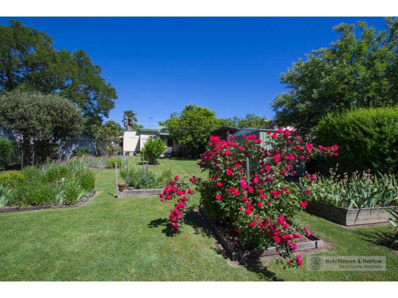 9 Marsh Street, Armidale NSW 2350