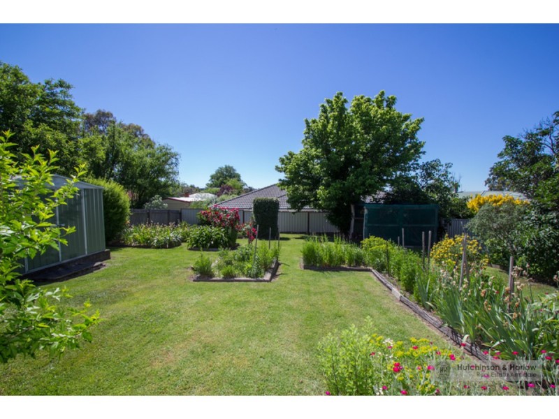 9 Marsh Street, Armidale NSW 2350