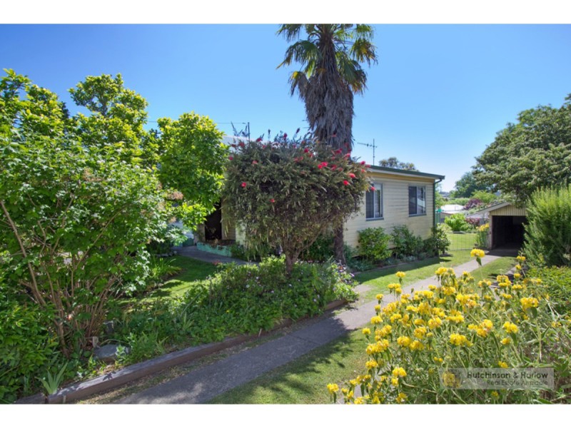 9 Marsh Street, Armidale NSW 2350