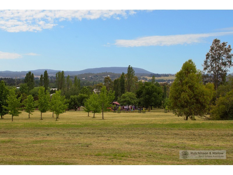 230 Galloway Street, Armidale NSW 2350