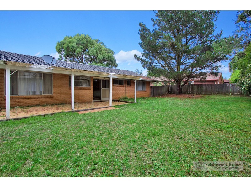 23 Murray  Avenue, Armidale NSW 2350