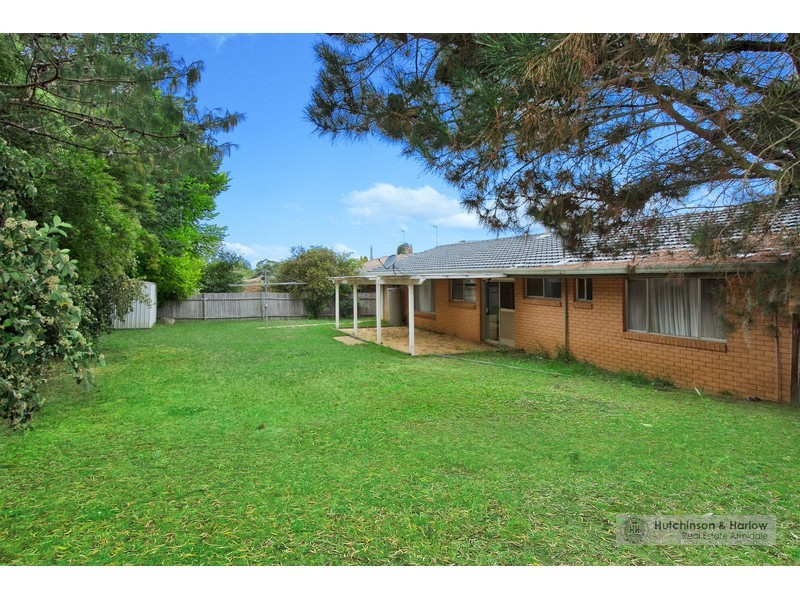 23 Murray  Avenue, Armidale NSW 2350