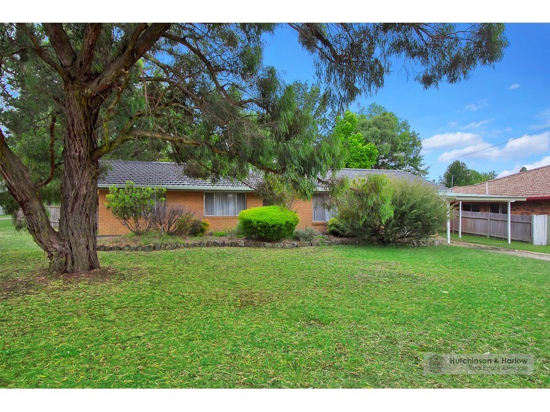 23 Murray  Avenue, Armidale NSW 2350