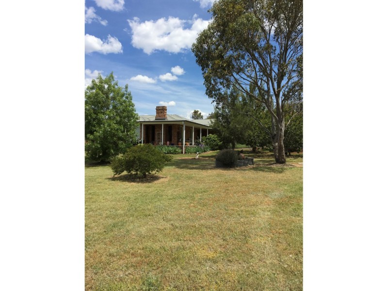 29 Beethoven Lane, Armidale NSW 2350