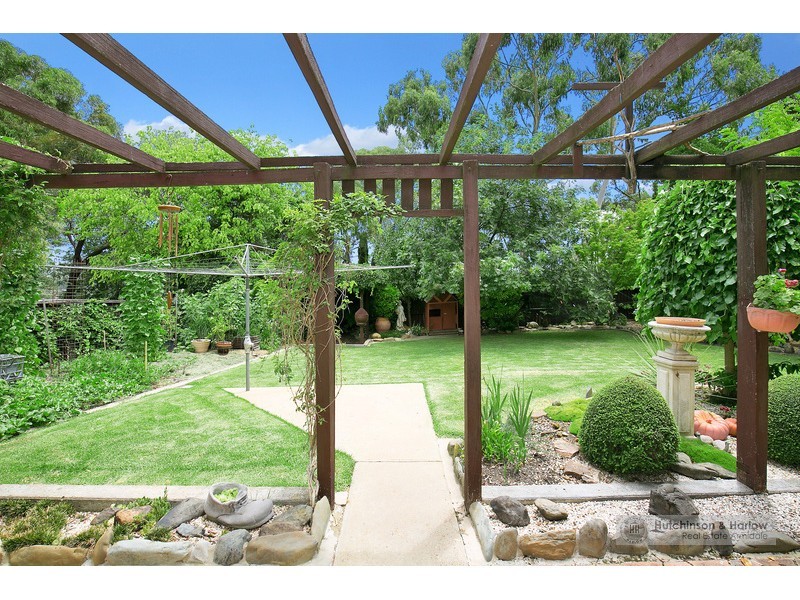 4 Ash Tree Drive, Armidale NSW 2350