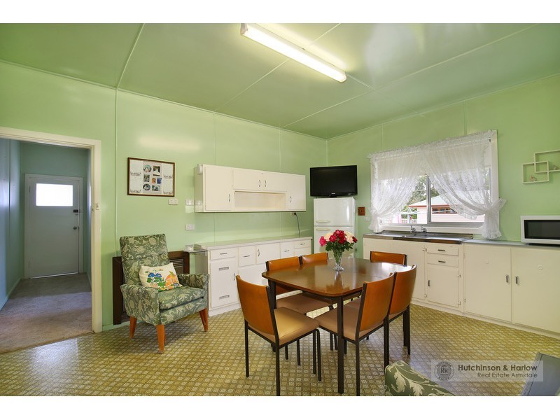 27 Enid Street, Armidale NSW 2350