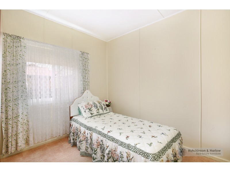 27 Enid Street, Armidale NSW 2350