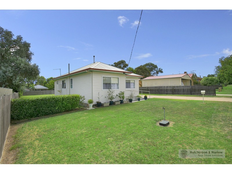 27 Enid Street, Armidale NSW 2350