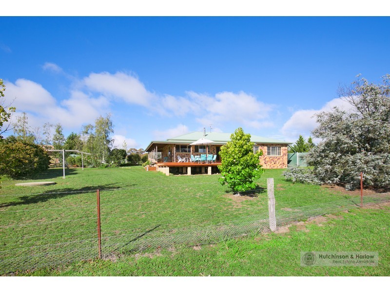 90 Milne Road, Armidale NSW 2350