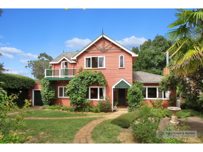 128 Erskine Street, Armidale NSW 2350