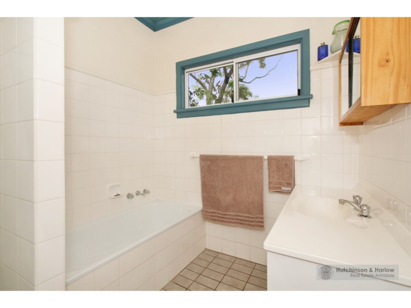 128 Erskine Street, Armidale NSW 2350