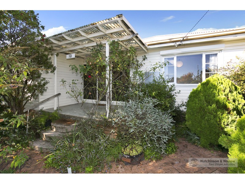 10 Butler Avenue, Armidale NSW 2350