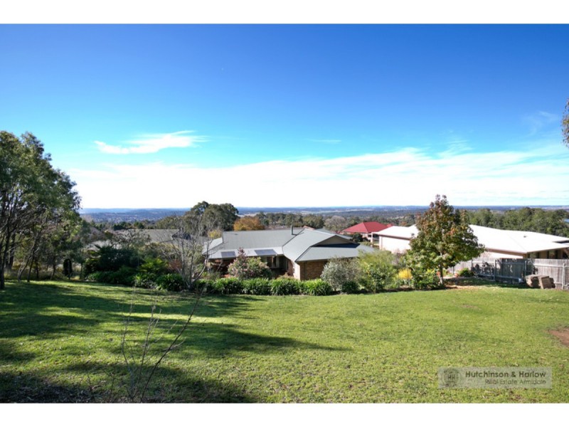 69 The Avenue, Armidale NSW 2350